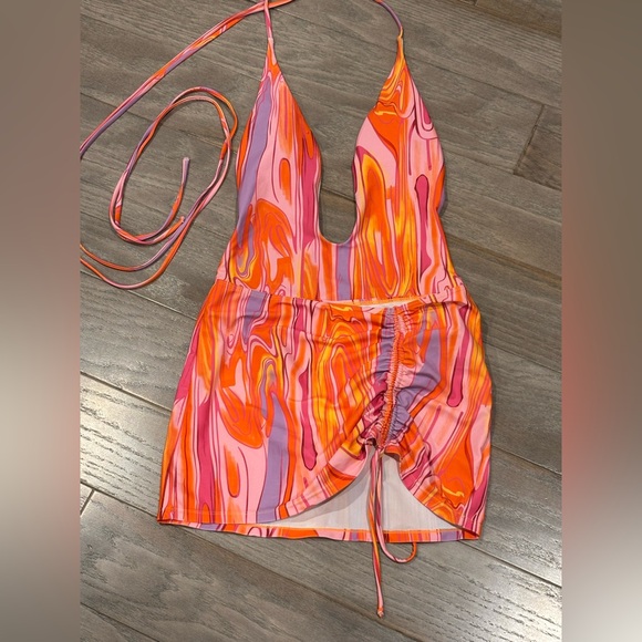 SHEIN Swim Plunging One Piece Swimsuit & Matching Beach Skirt NWOT - Picture 3 of 10